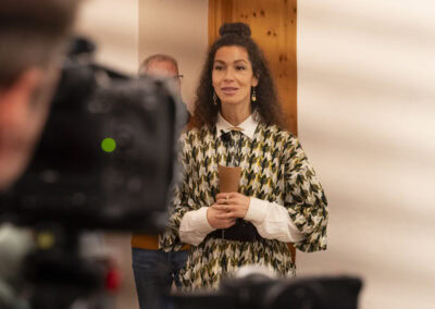 Kunstperformance von Sarah Patricia Porbley in der Galerie im Lerchhaus des Kultur- und Museumsverein Eibiswald.