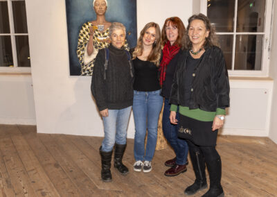Bilder von der Vernissage: Sarah Patricia Porbley "Seelenlandschaften & A Cup Of Tea(rs)"